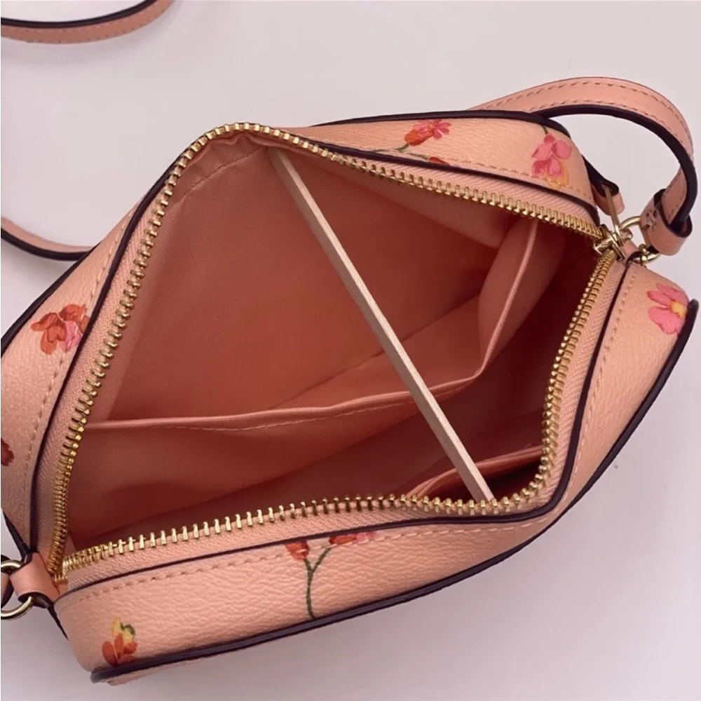 Coach Mini Camera Bag with
Mystical Floral Print Faded Blush
Multi - Picture 8 of 13